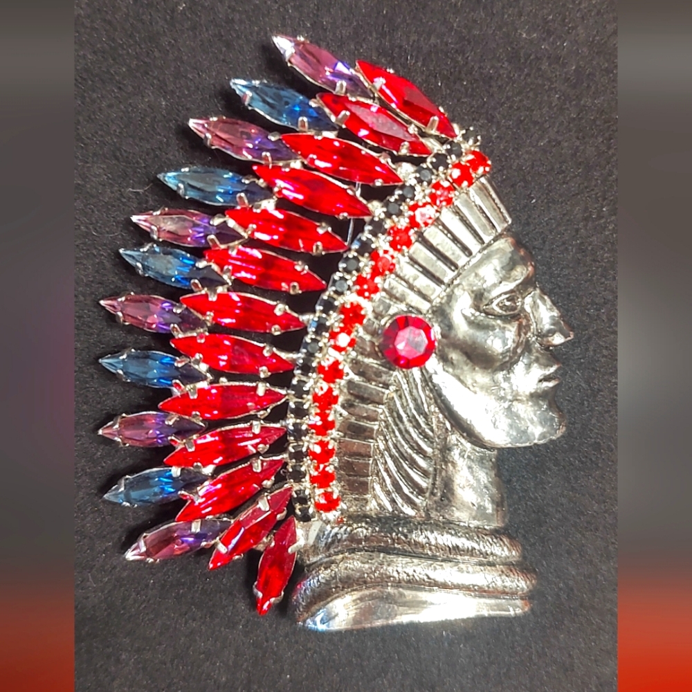 Vintage Indian head brooch